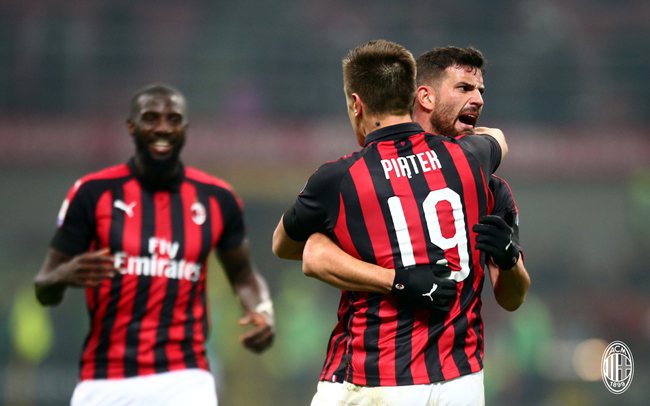 埃弗拉：希望英格兰球迷别再唱足球要回家了，感觉像是诅咒（埃弗拉呼吁英格兰球迷别再唱“足球要回家”，直言这像个诅咒）